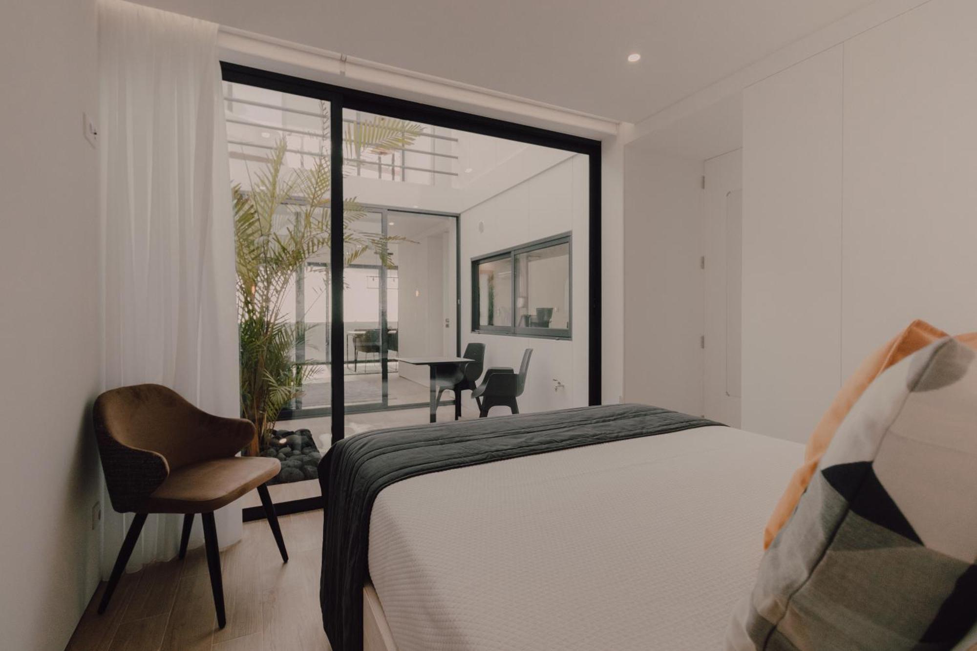Home At Azores - Oasis House Sao Roque  Room photo