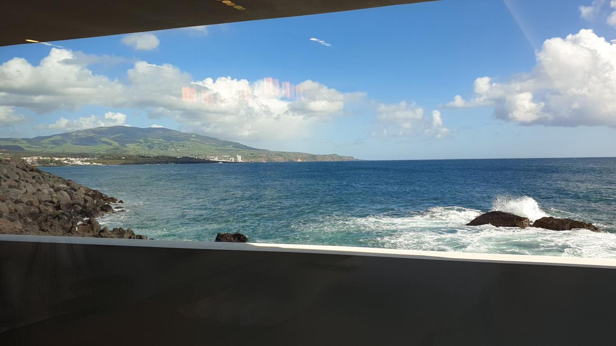Home At Azores - Oasis House Sao Roque  Room photo